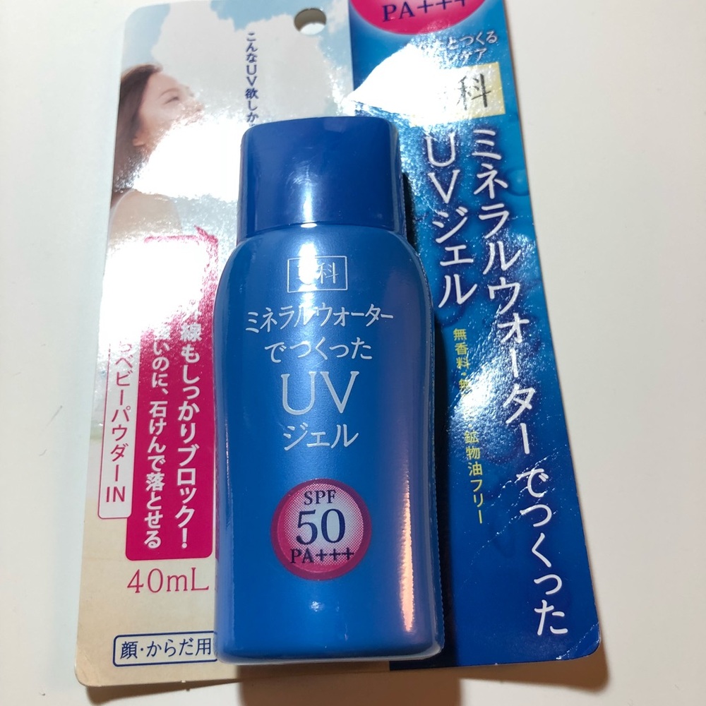 Shiseido SENKA Sunscreen Mineral Water UV Gel